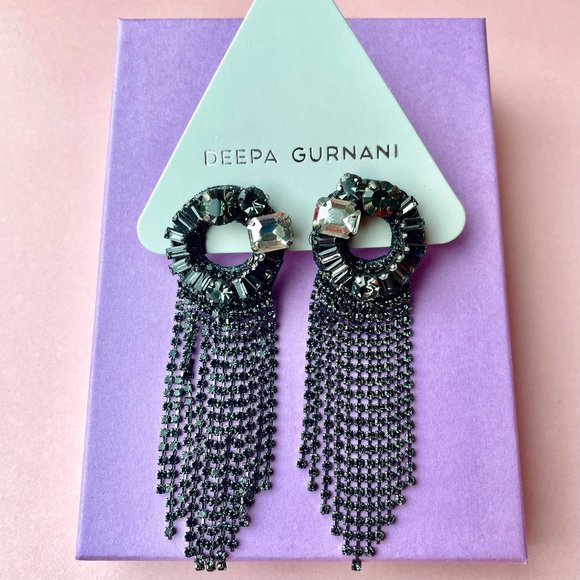 NWT Deepa Gurnani Crystal Rhinestone Chandelier Earrings-Silver Gunmetal… - Picture 9 of 10